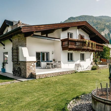 Active Apart Central Ried im Oberinntal Exterior photo